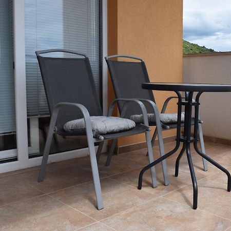 Studio Apartment With Balcony Trogir Exterior photo